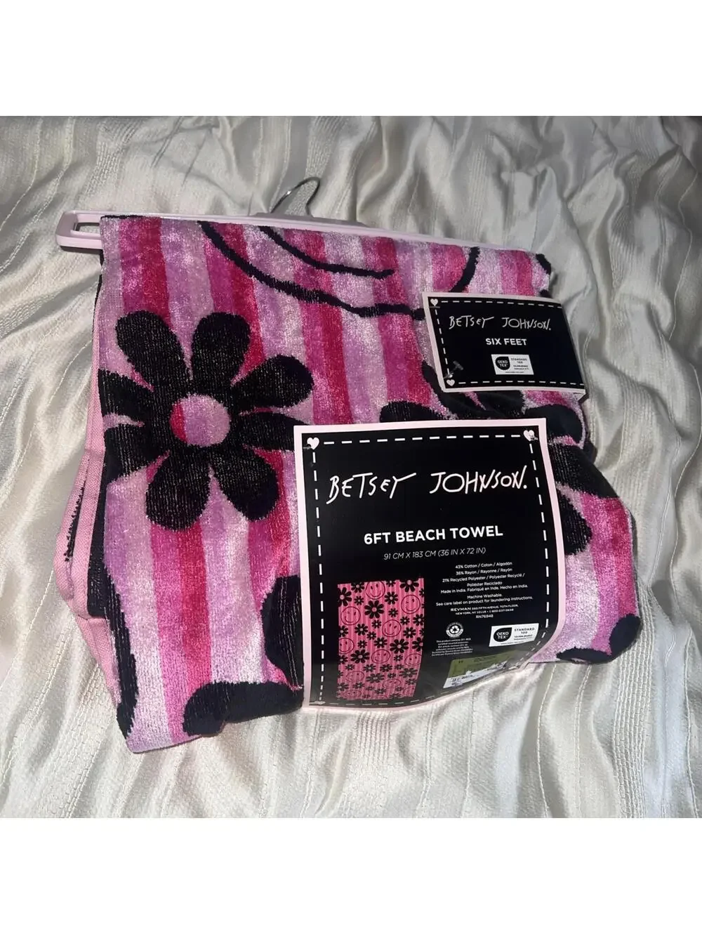 Betsey Johnson Beach Towel Retro Flowers Smiley Face & Pink Stripes, New